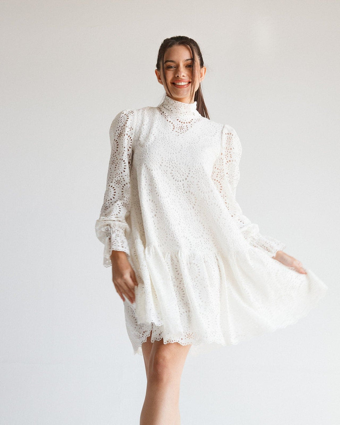 MINI EMBROIDERY DRESS