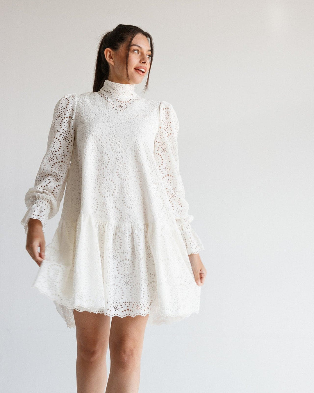 MINI EMBROIDERY DRESS