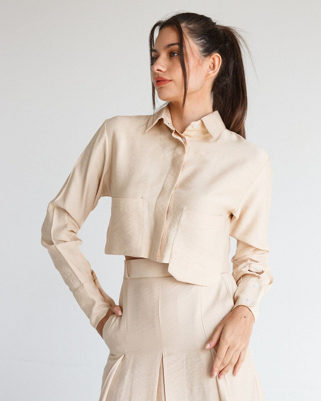 LONG SLEEVES CROPPED LINEN SHIRT