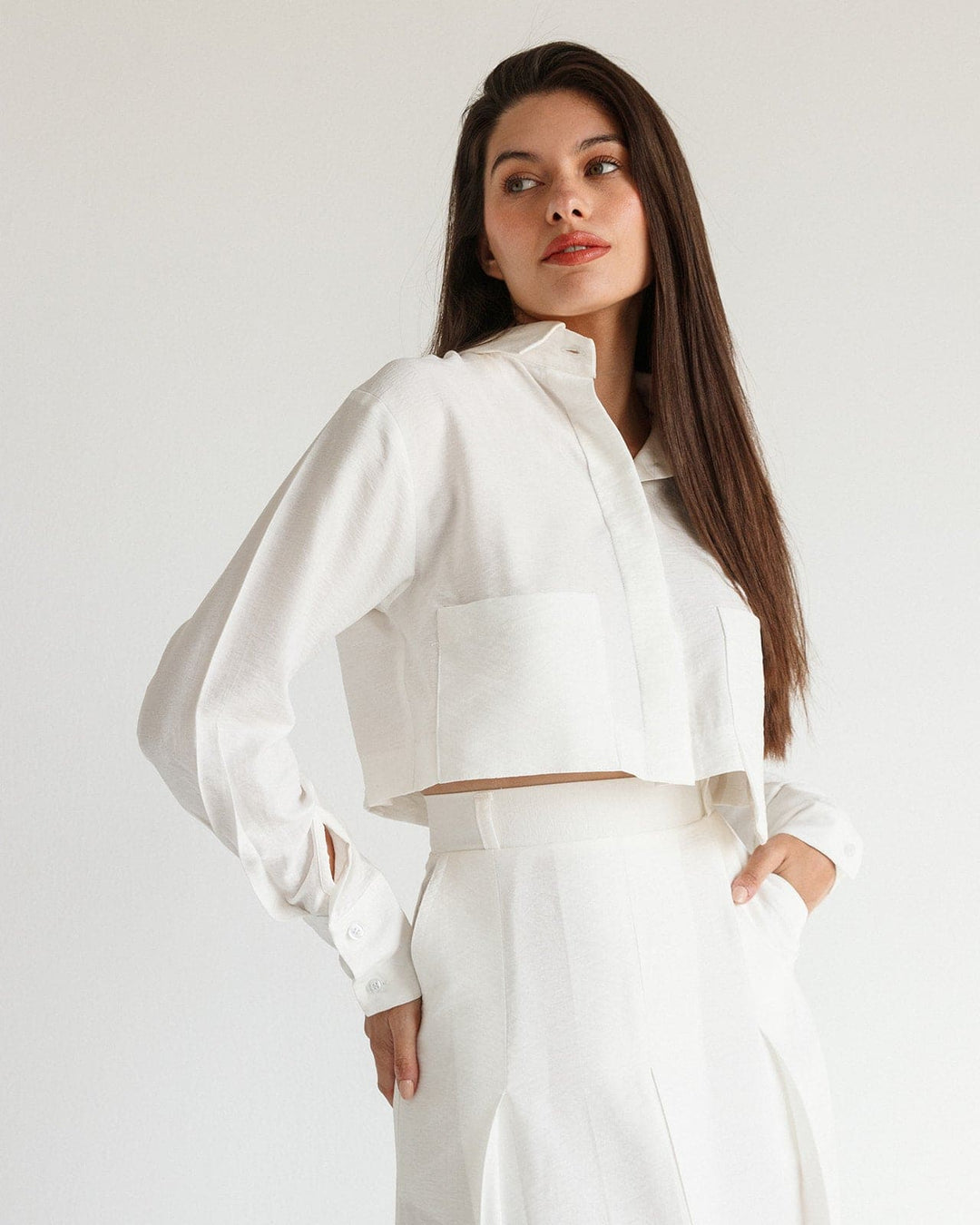 LONG SLEEVES CROPPED LINEN SHIRT