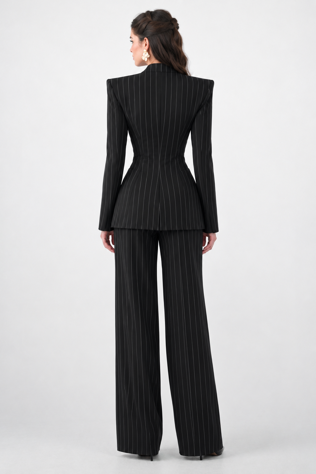 ÉMILIA SCULPTED SUIT