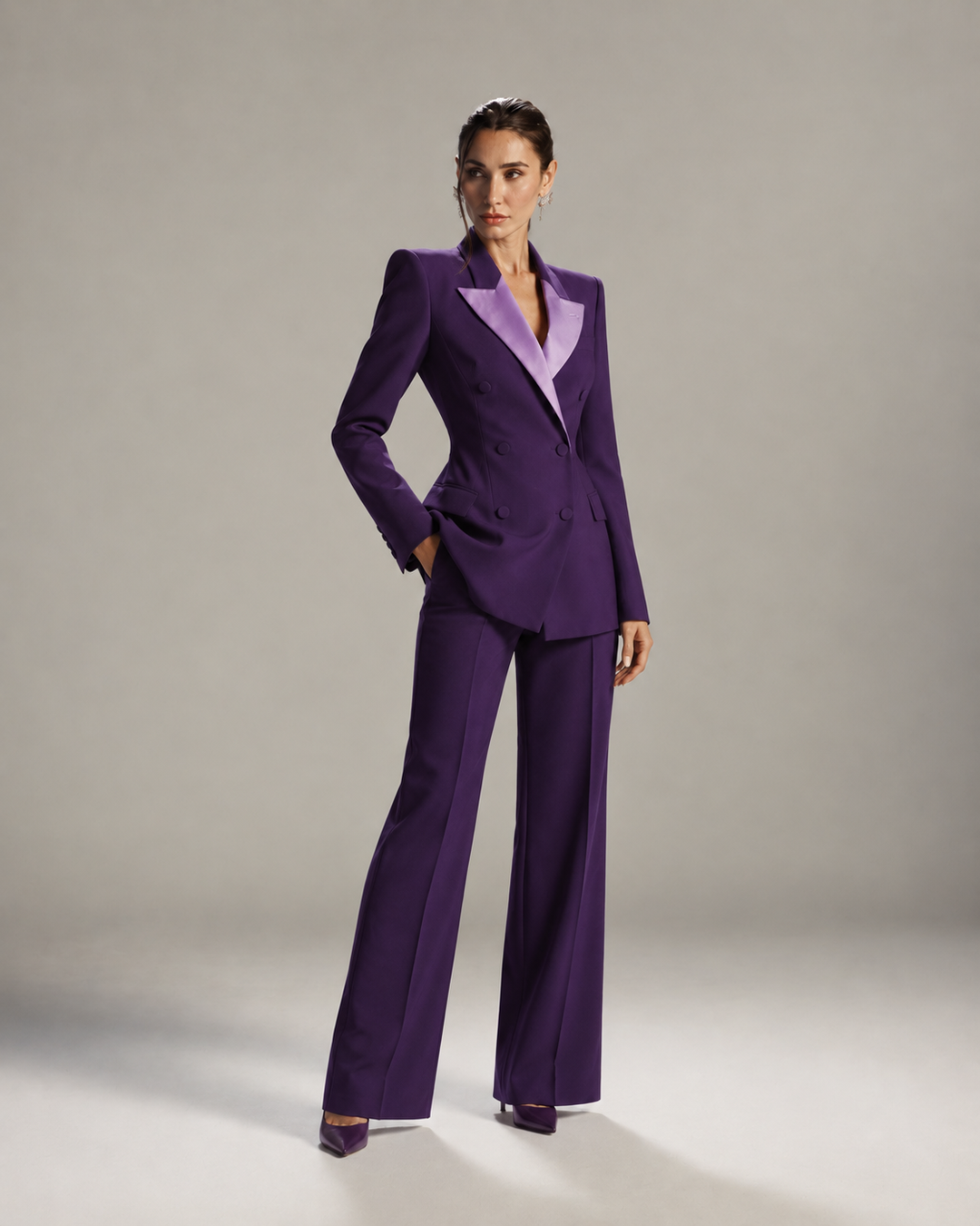 REGALIA CONTRAST SUIT